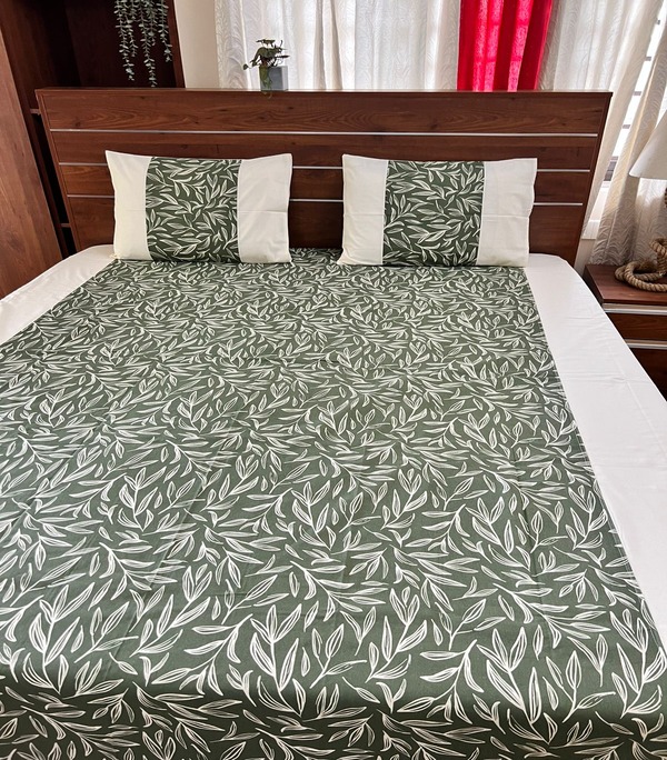 TWO SIDE BORDER BEDSHEET HD 761