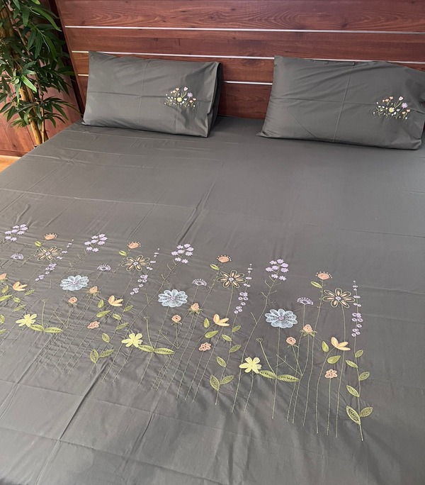 QUEEN SATEEN GREEN EMBROIDERY BEDSHEET HD 879