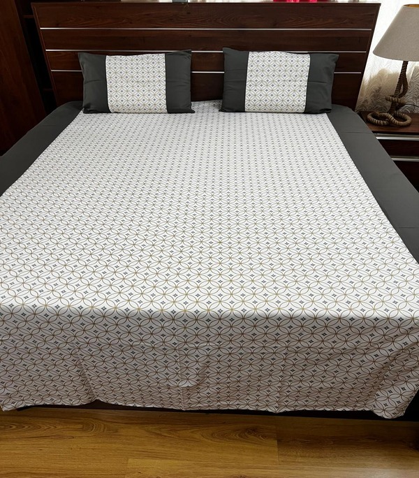 Two Side Border Bedsheet White & Gray