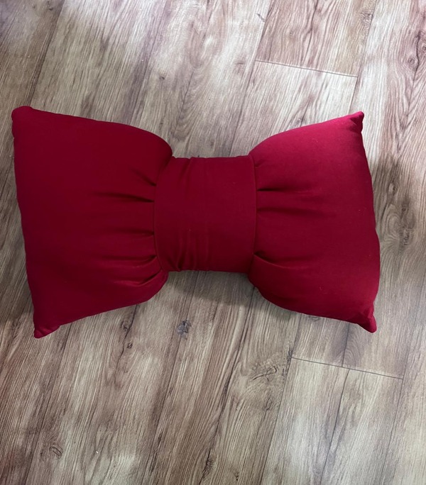 Bow Cushion