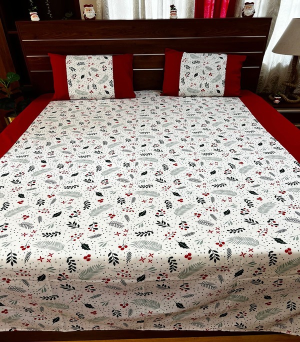 Christmas Border Bedsheet