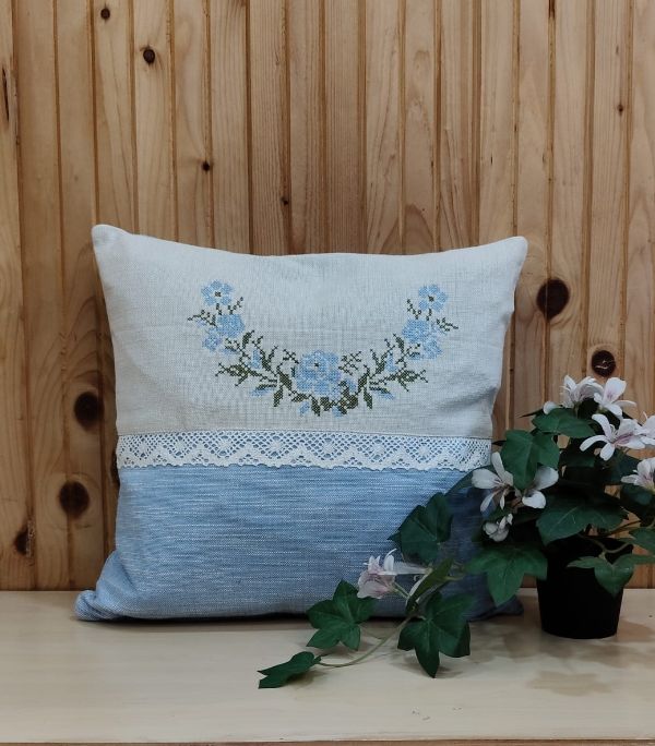 Cross stich cushion cover 16’x16″